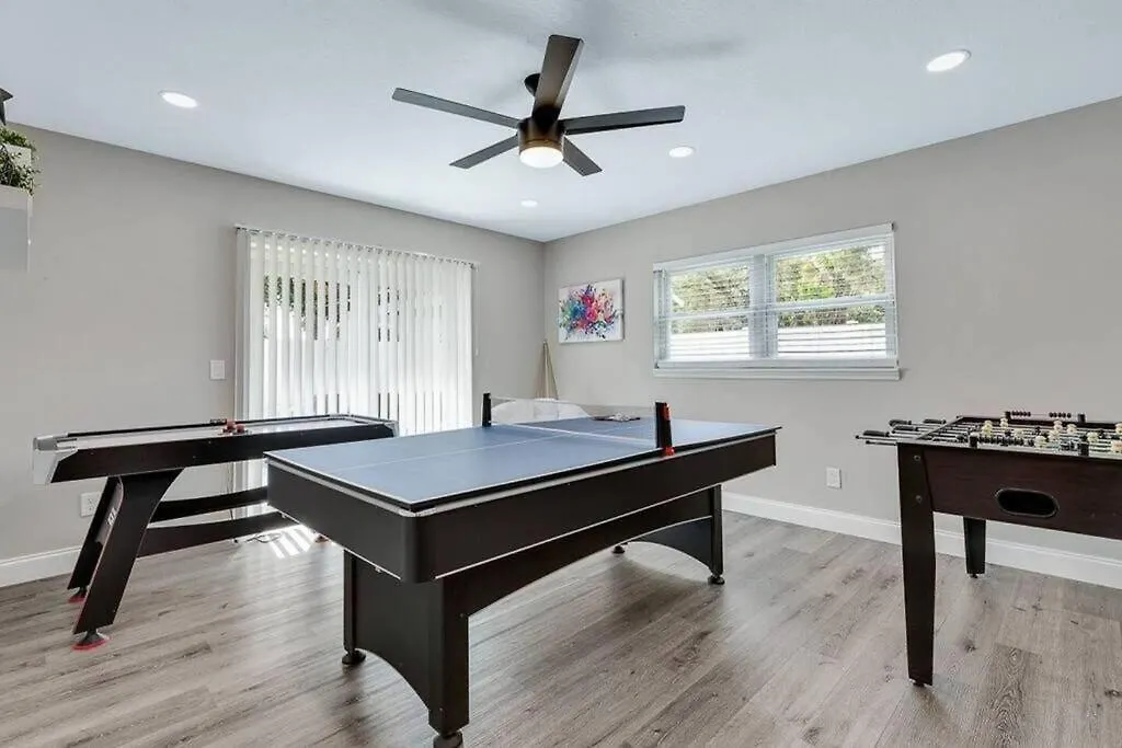 Willa Immaculate & Cozy Entire Heated Pool House Tampa Dom wakacyjny