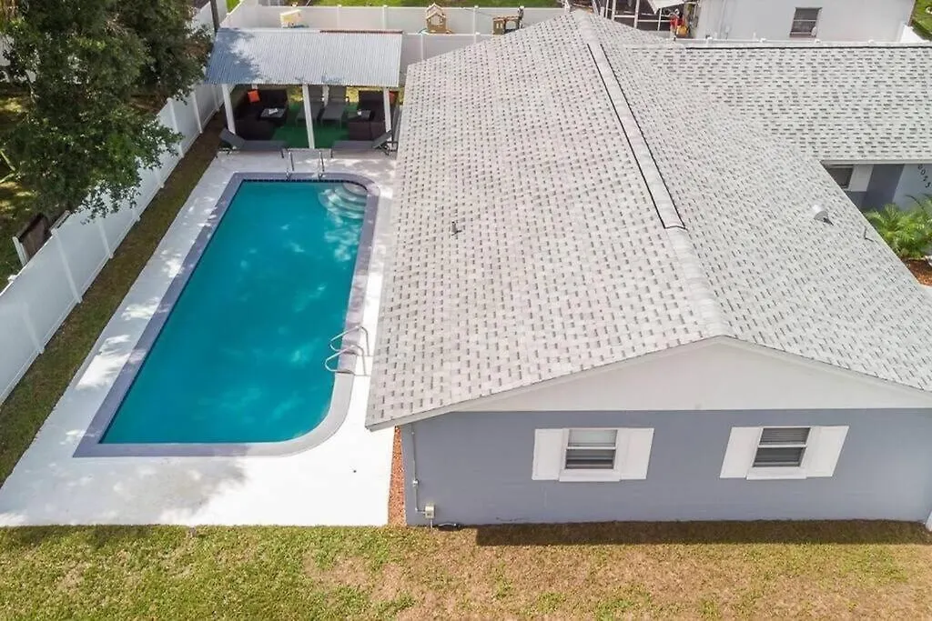 Willa Immaculate & Cozy Entire Heated Pool House Tampa Dom wakacyjny